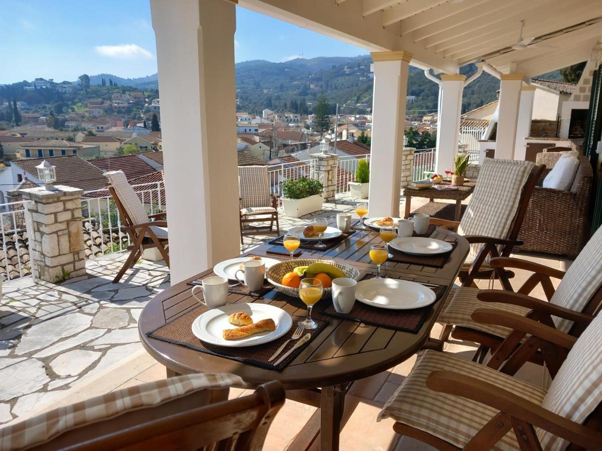 Solaris Methea- Luxury Central Villa By The Castle Kassiopi Exterior photo