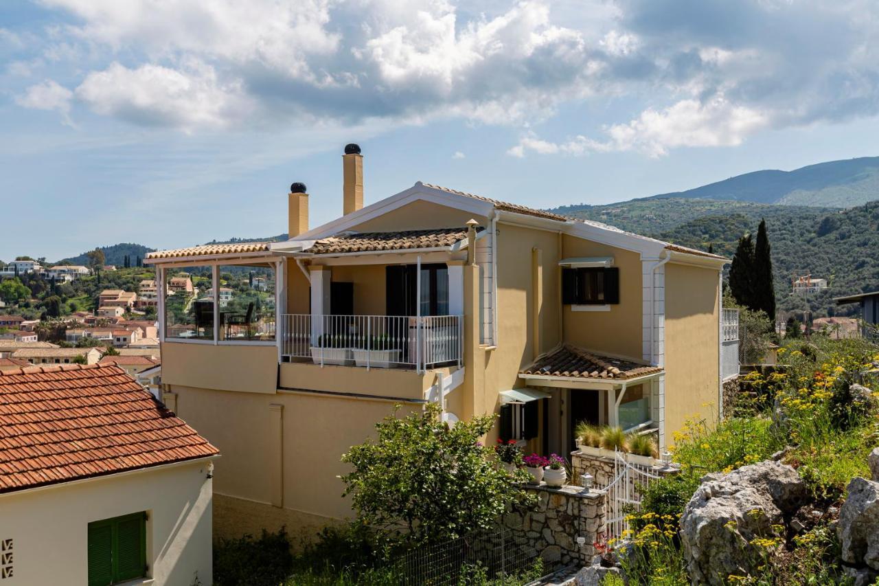 Solaris Methea- Luxury Central Villa By The Castle Kassiopi Exterior photo