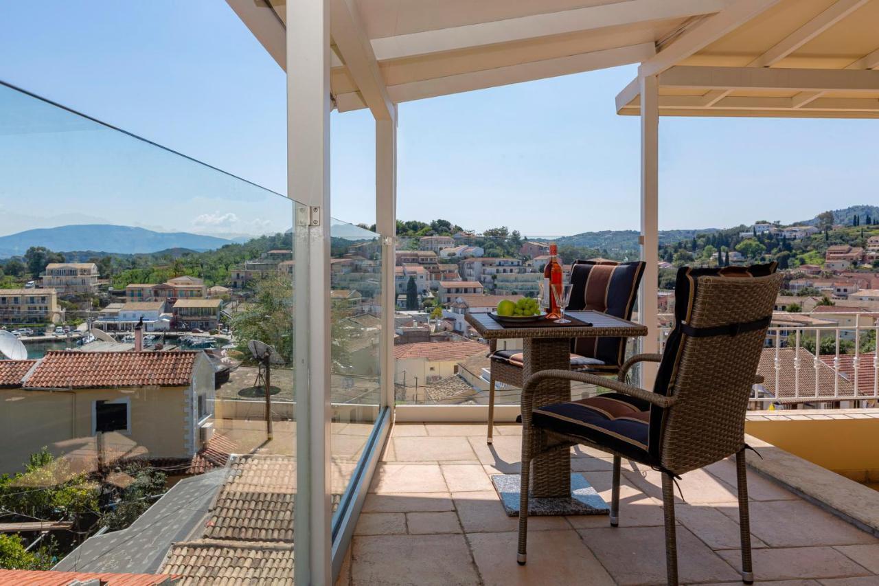 Solaris Methea- Luxury Central Villa By The Castle Kassiopi Exterior photo