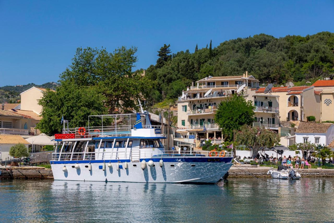 Solaris Methea- Luxury Central Villa By The Castle Kassiopi Exterior photo